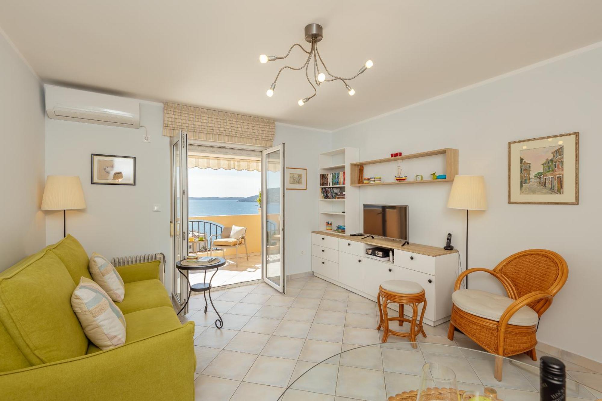 What A View! Daire Herceg Novi